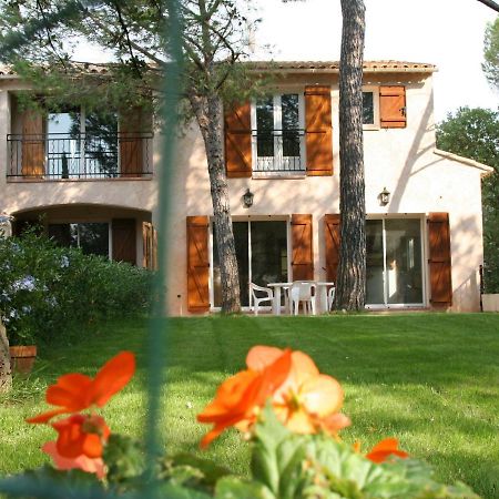 Location Villa Et Studios Рокбрюн-сюр-Аржан Экстерьер фото