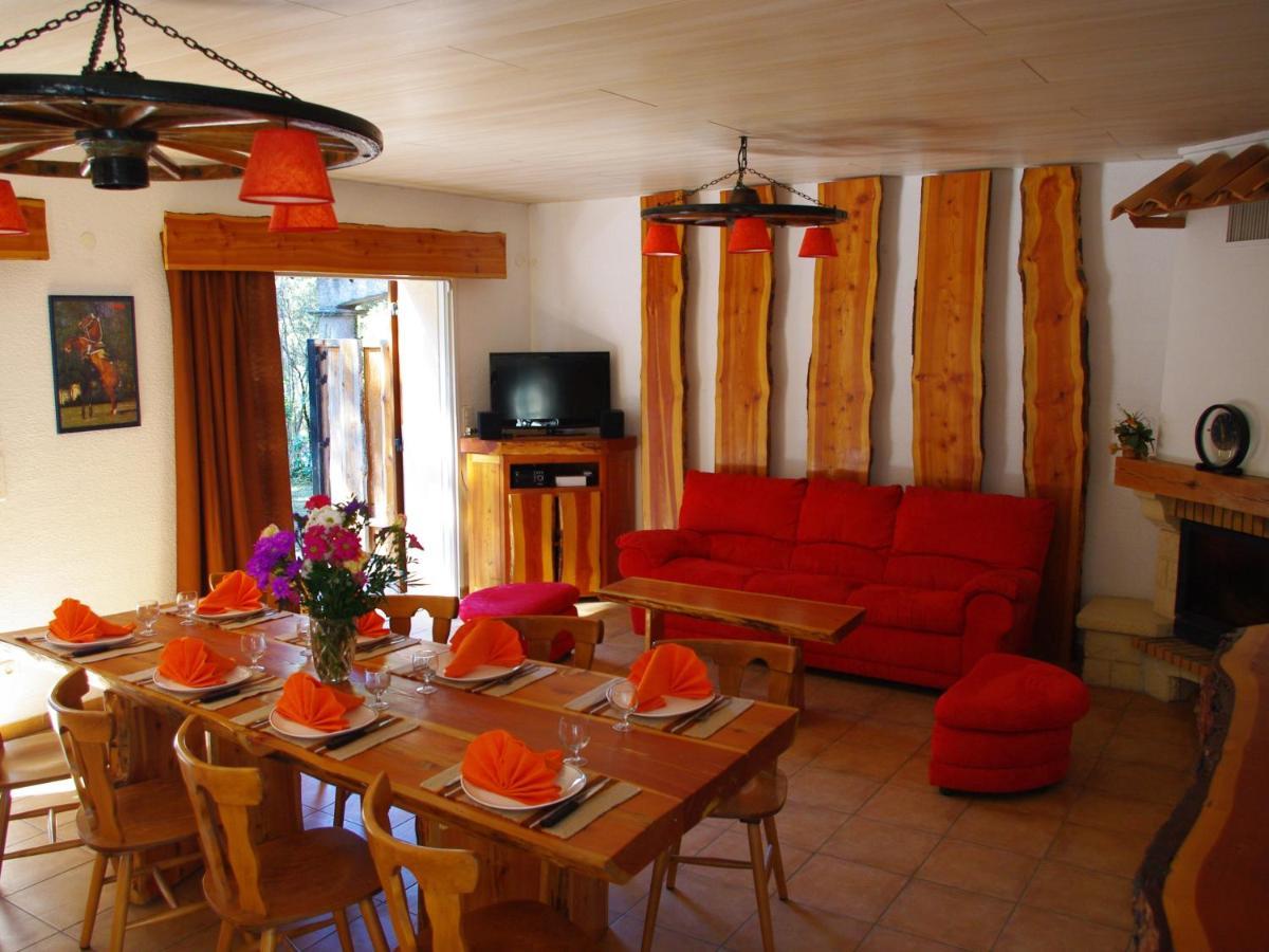 Location Villa Et Studios Рокбрюн-сюр-Аржан Экстерьер фото