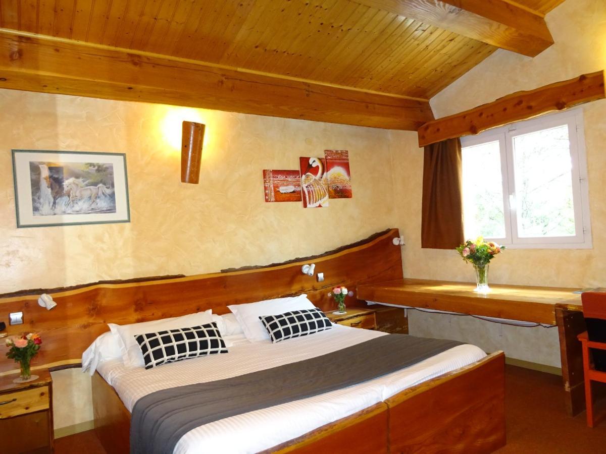 Location Villa Et Studios Рокбрюн-сюр-Аржан Экстерьер фото
