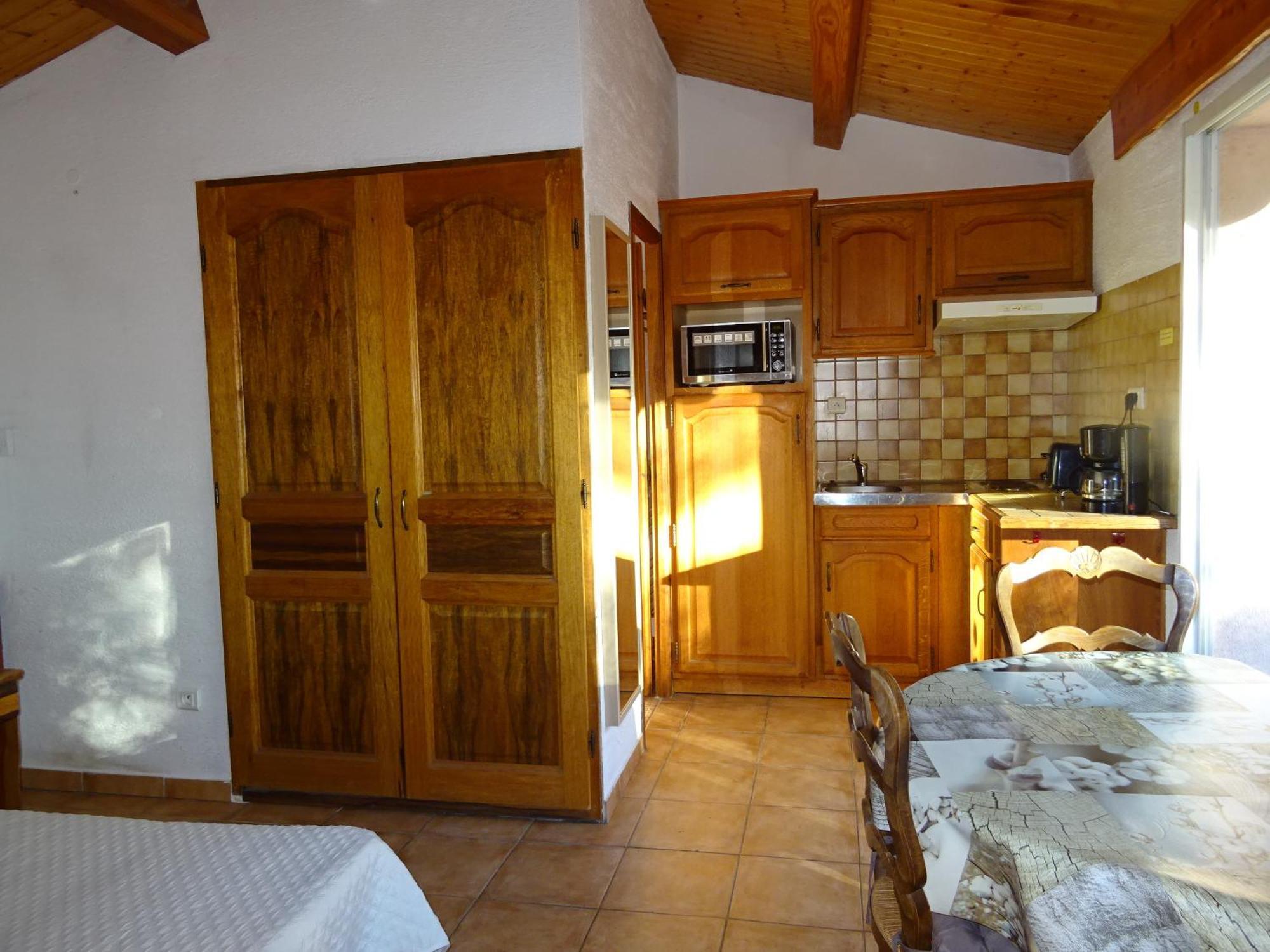 Location Villa Et Studios Рокбрюн-сюр-Аржан Экстерьер фото