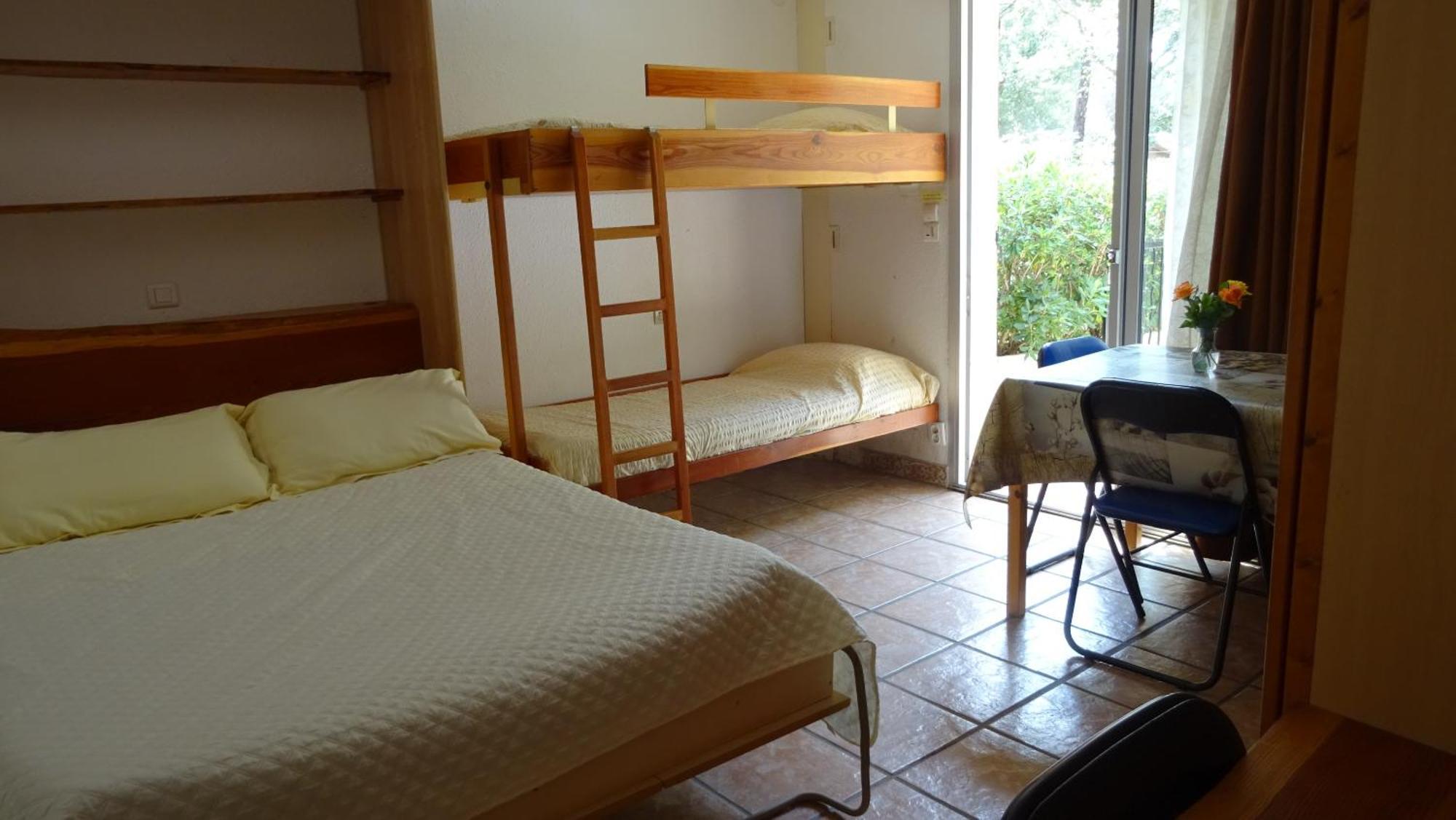 Location Villa Et Studios Рокбрюн-сюр-Аржан Экстерьер фото