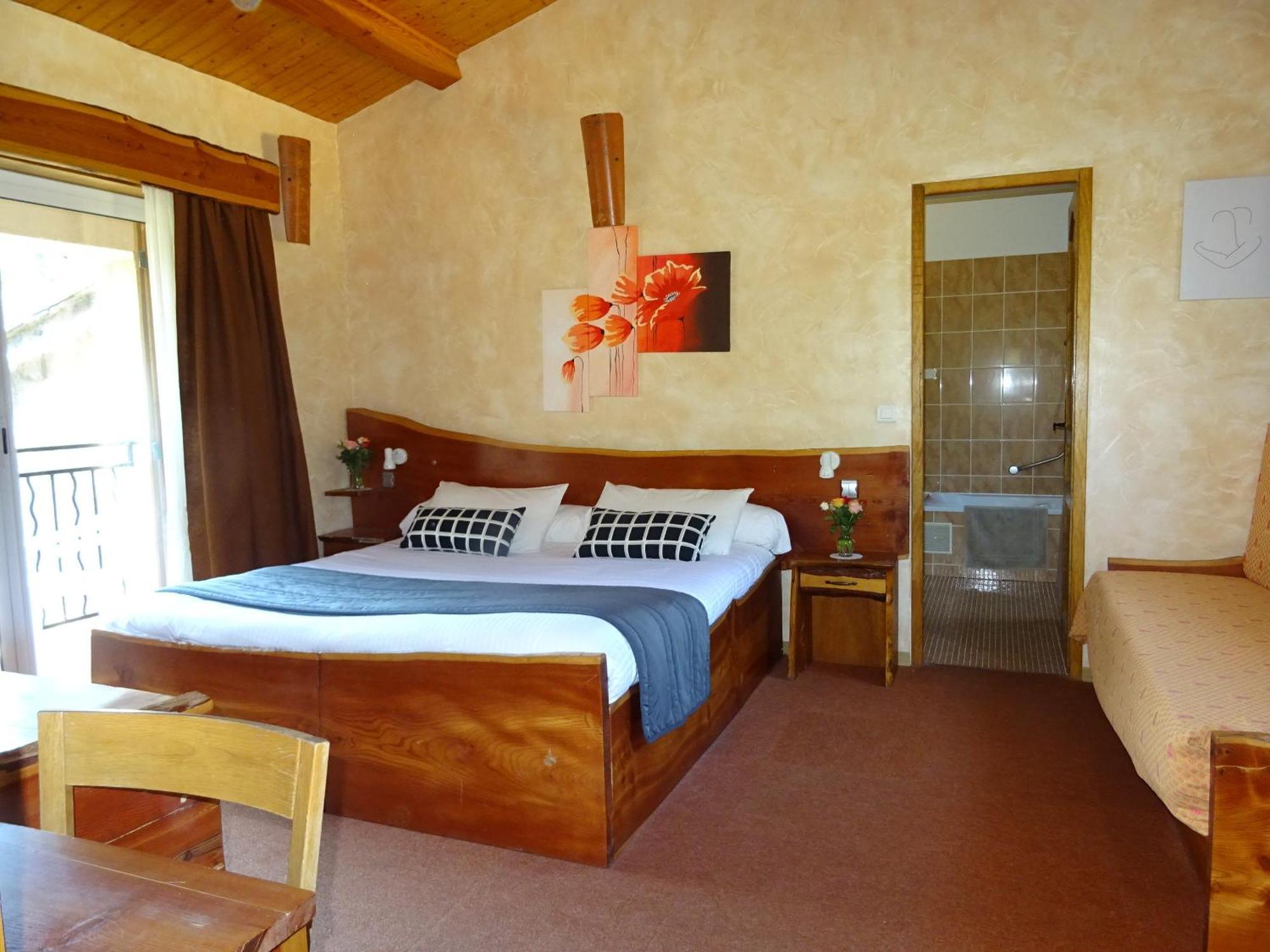 Location Villa Et Studios Рокбрюн-сюр-Аржан Экстерьер фото